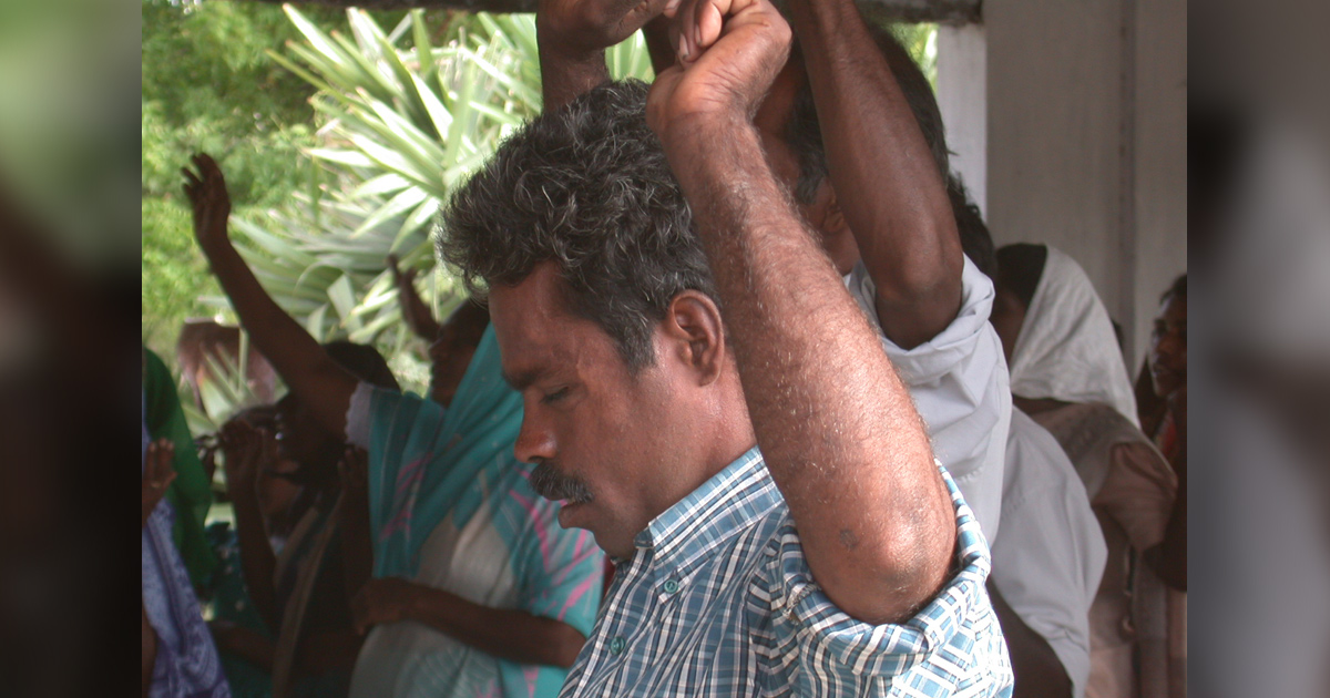 Worship in Sri Lanka Worship in Sri Lanka